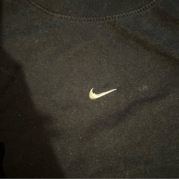 Women’s Nike Long Sleeve Shirt XS - Picture 2 of 4